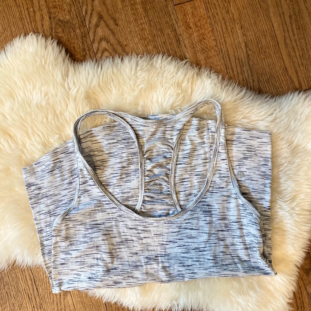 Lululemon Racerback flowy tank 🍋✨
